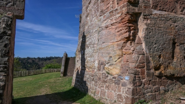Platz der stauferzeitlichen Toranlage