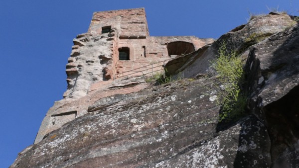 Oberburgfelsen und Palaswand von Altdahn
