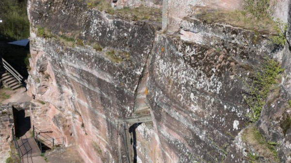 Südseite des Westfelsens von Altdahn