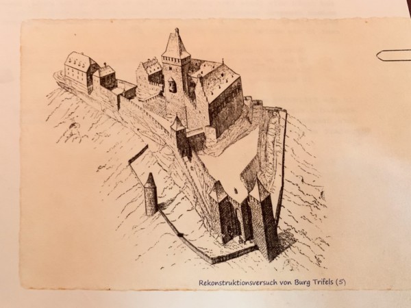 Der Architekt August Ottmar Ritter von Essenwein unternahm 1889 einen Rekonstruktionsversuch der Burg Trifels. Rekonstruktionsversuch Burg Trifels von August v. Essenwein 1889